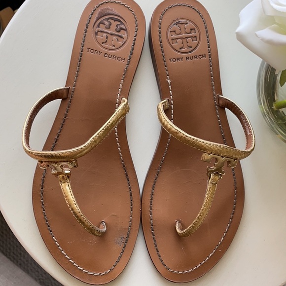 SOLD!!! T Logo Flat Tory Burch Sandals Size 7 (Gold/Metallic) - Picture 9 of 14